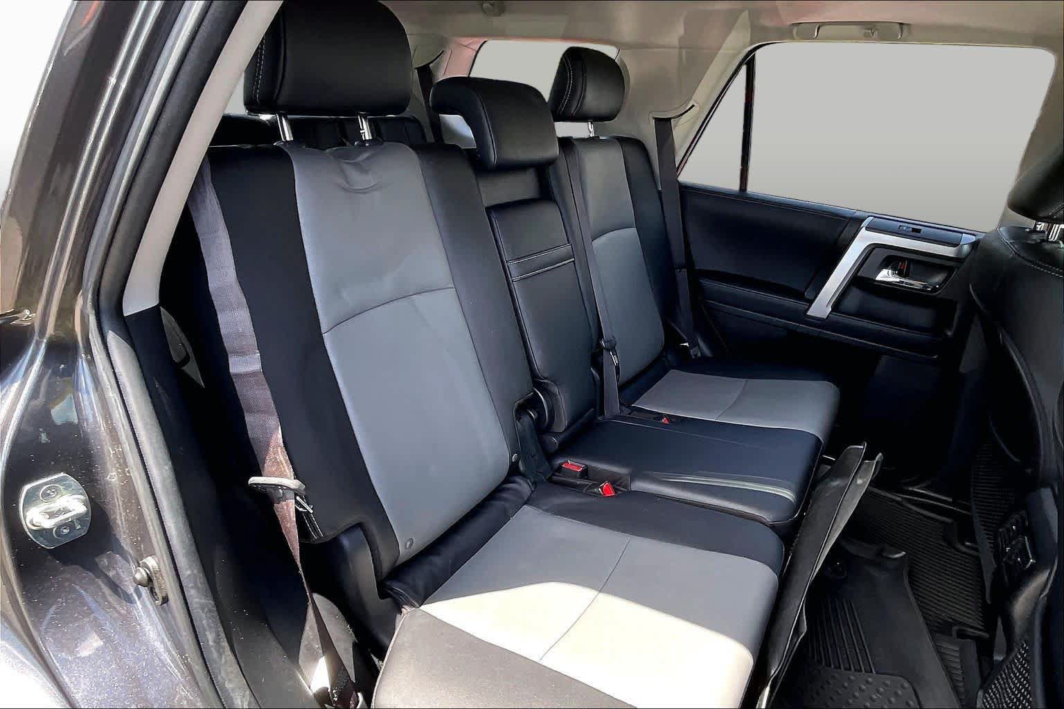 Used 2023 Toyota 4Runner SR5 Premium w/ Moonroof Package RWD image 26