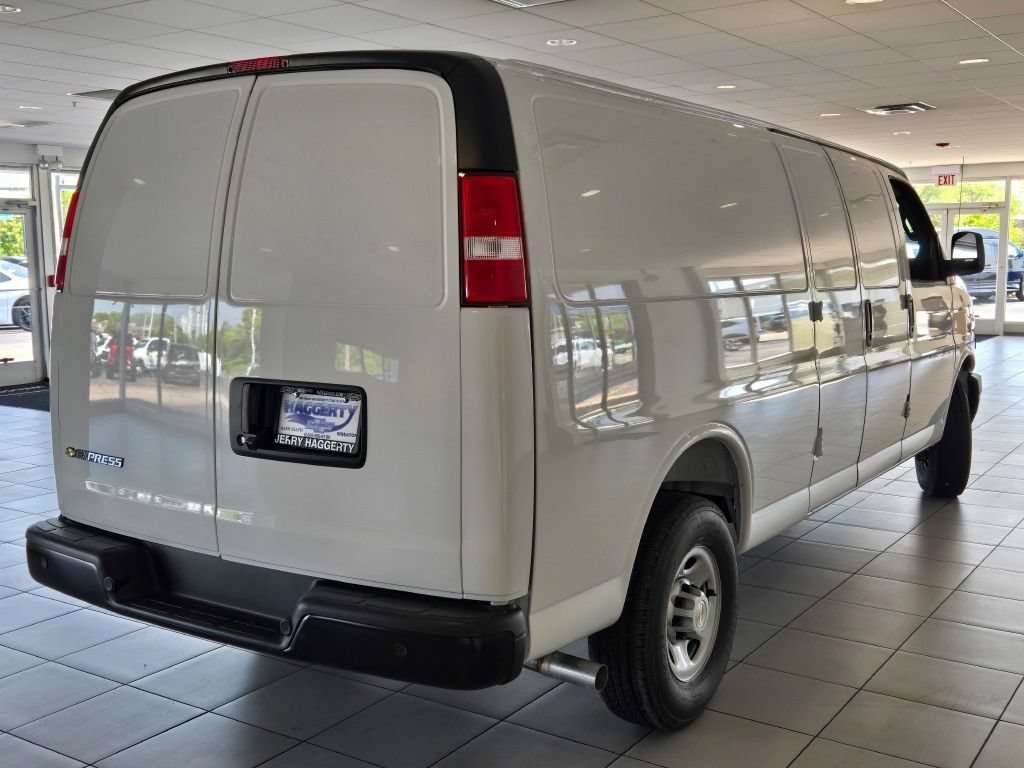 New 2026 Chevrolet Express 2500 Extended w/ Driver Convenience Package RWD image 8