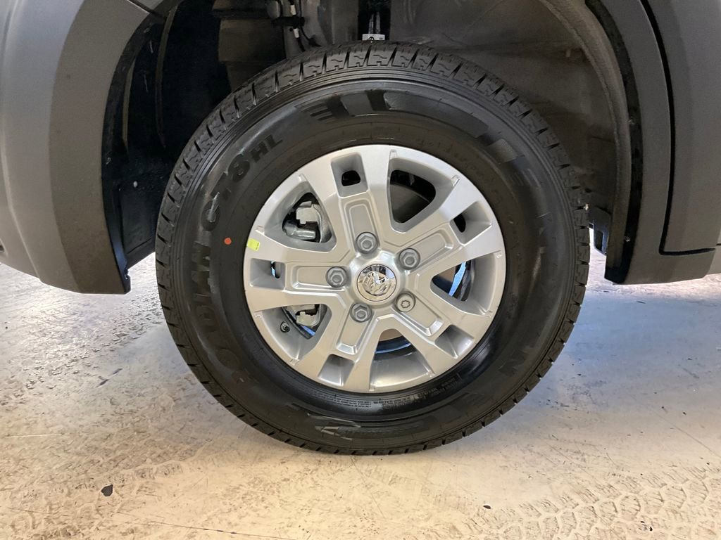 New 2025 RAM ProMaster 1500 w/ Quick Order Package 22G SLT image 13