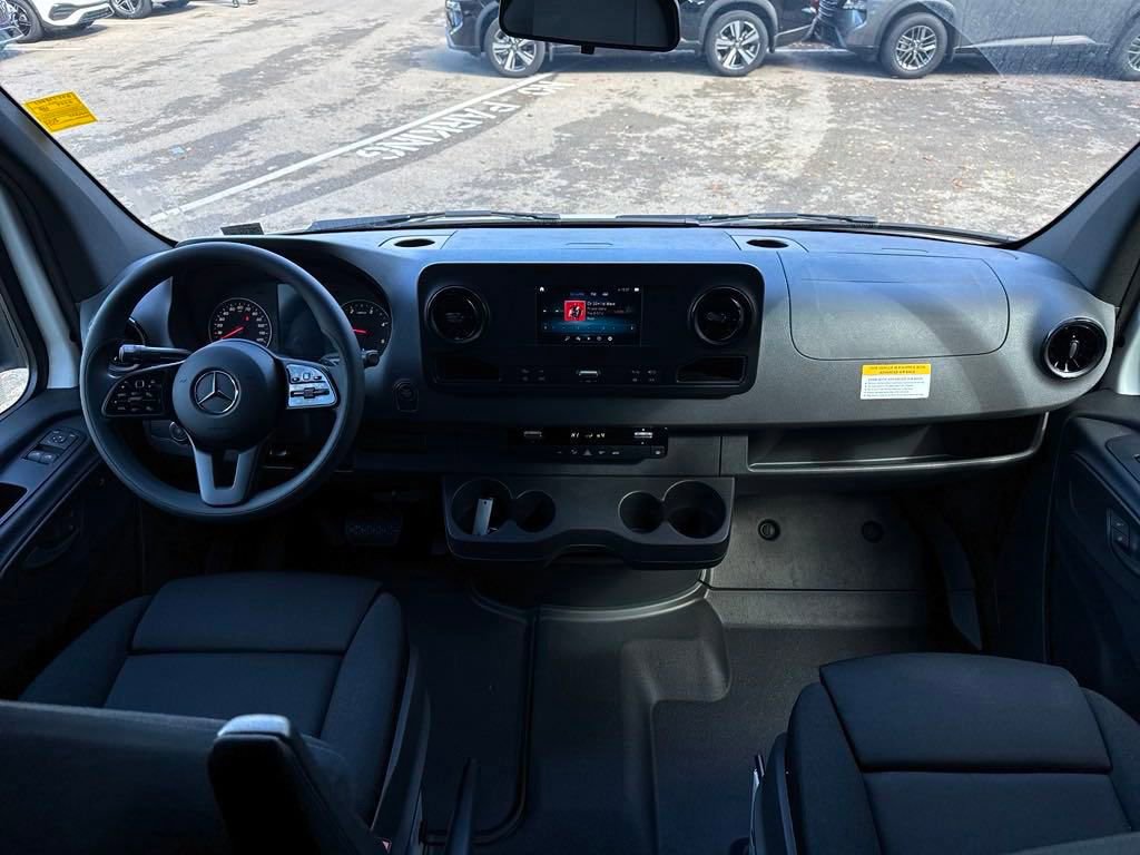 Used 2024 Mercedes-Benz Sprinter 3500 image 12