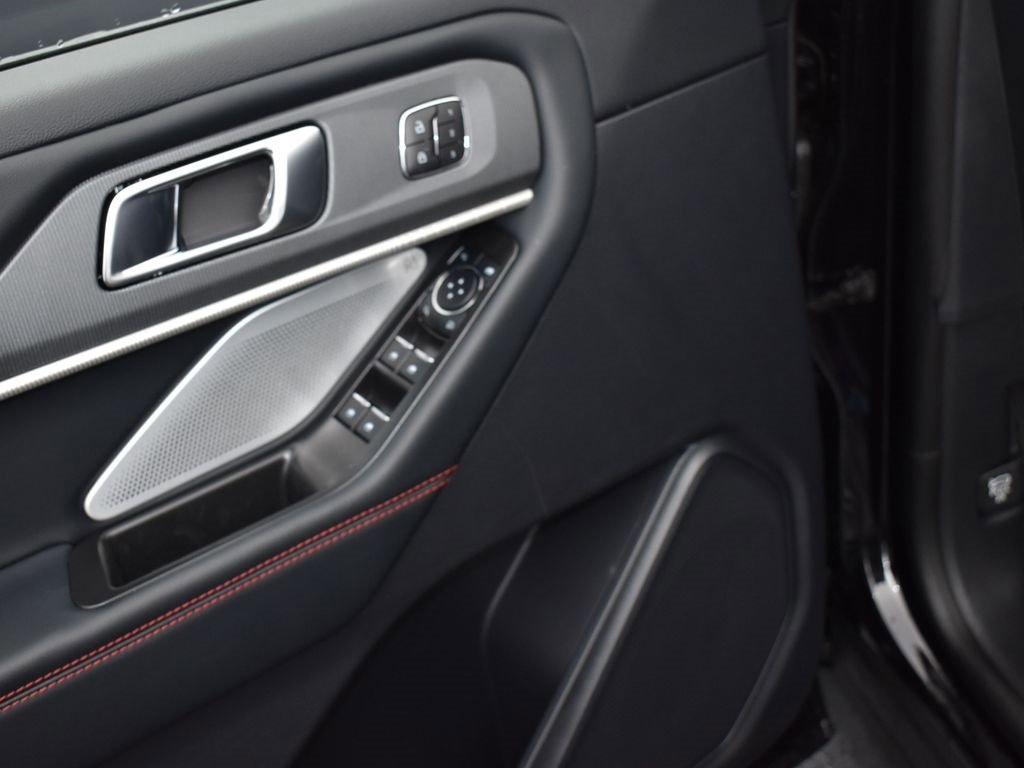 New 2026 Ford Explorer ST w/ Sun And Sound Package image 9