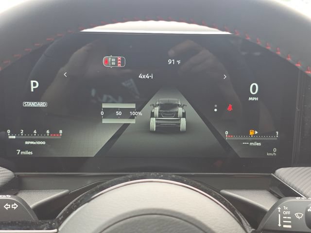 New 2026 Nissan Kicks SR AWD/4WD image 25