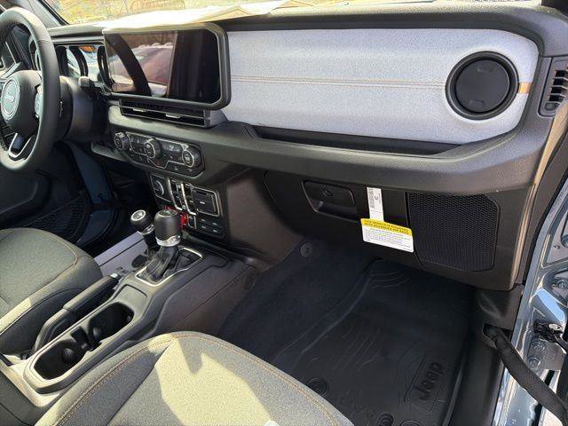 New 2026 Jeep Gladiator Willys image 28