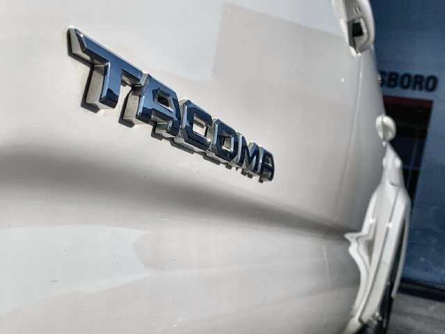 Used 2023 Toyota Tacoma SR5 w/ Technology Package AWD/4WD image 43