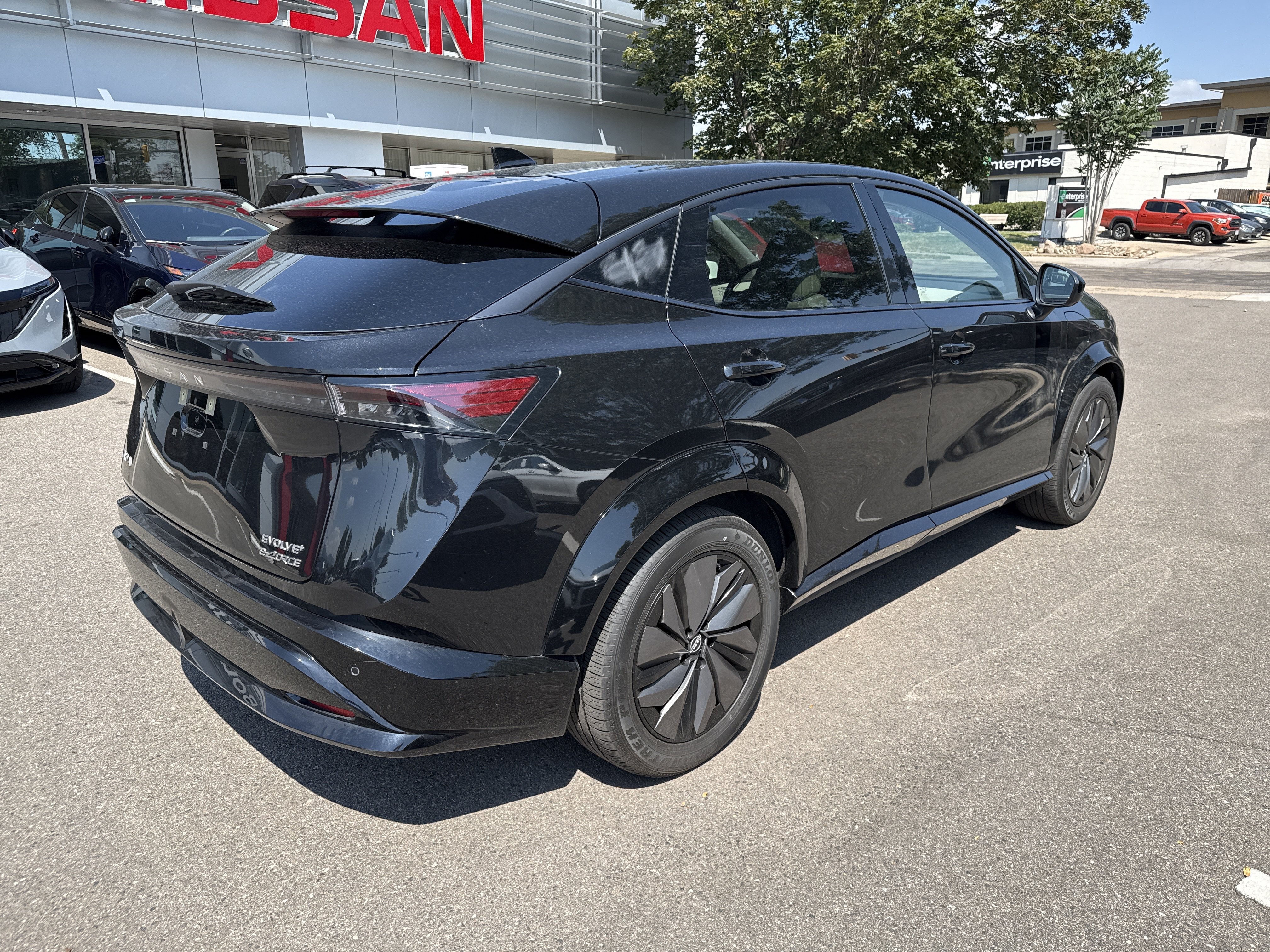 Certified 2025 Nissan Ariya AWD image 9