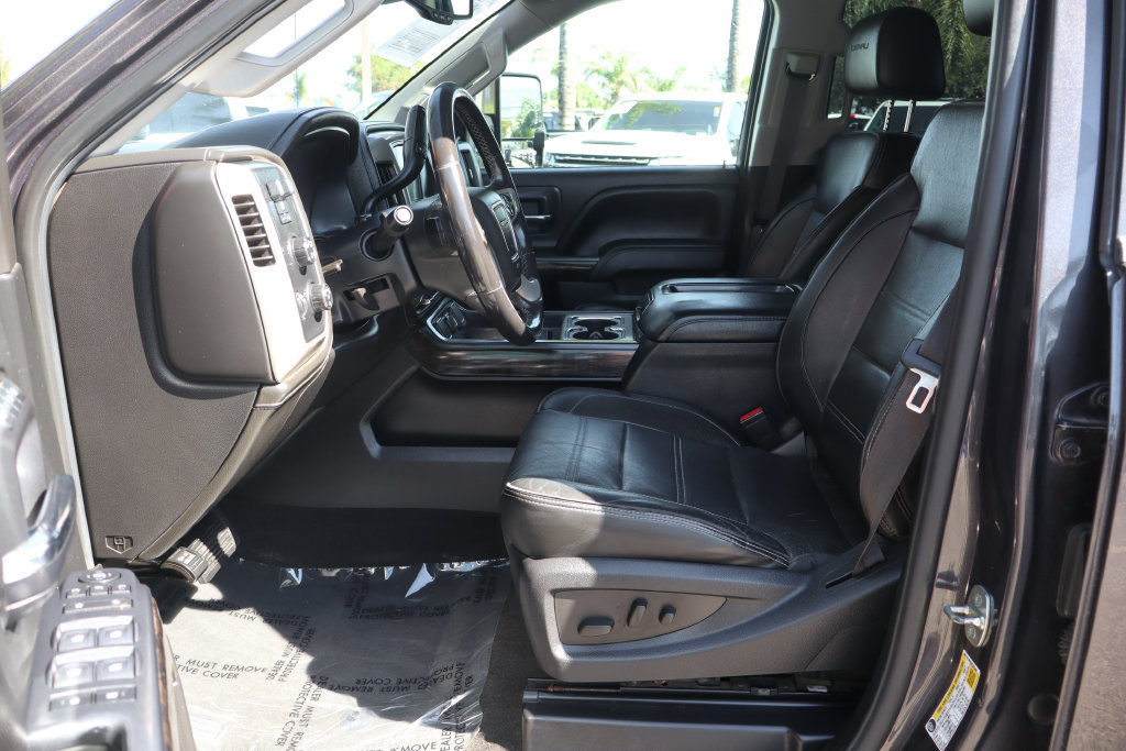 Used 2015 GMC Sierra 2500 Denali w/ Duramax Plus Package AWD/4WD image 23