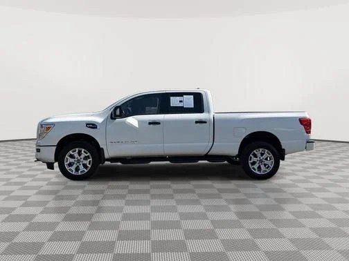 Certified 2024 Nissan Titan SV w/ SV Convenience Package AWD/4WD image 6