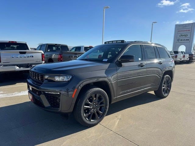 New 2026 Jeep Grand Cherokee Limited Reserve image 2