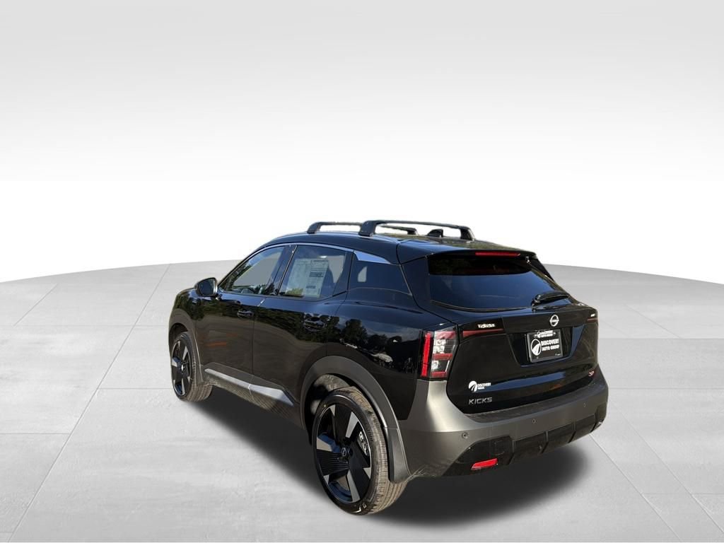 New 2026 Nissan Kicks SR w/ SR Premium Package image 4
