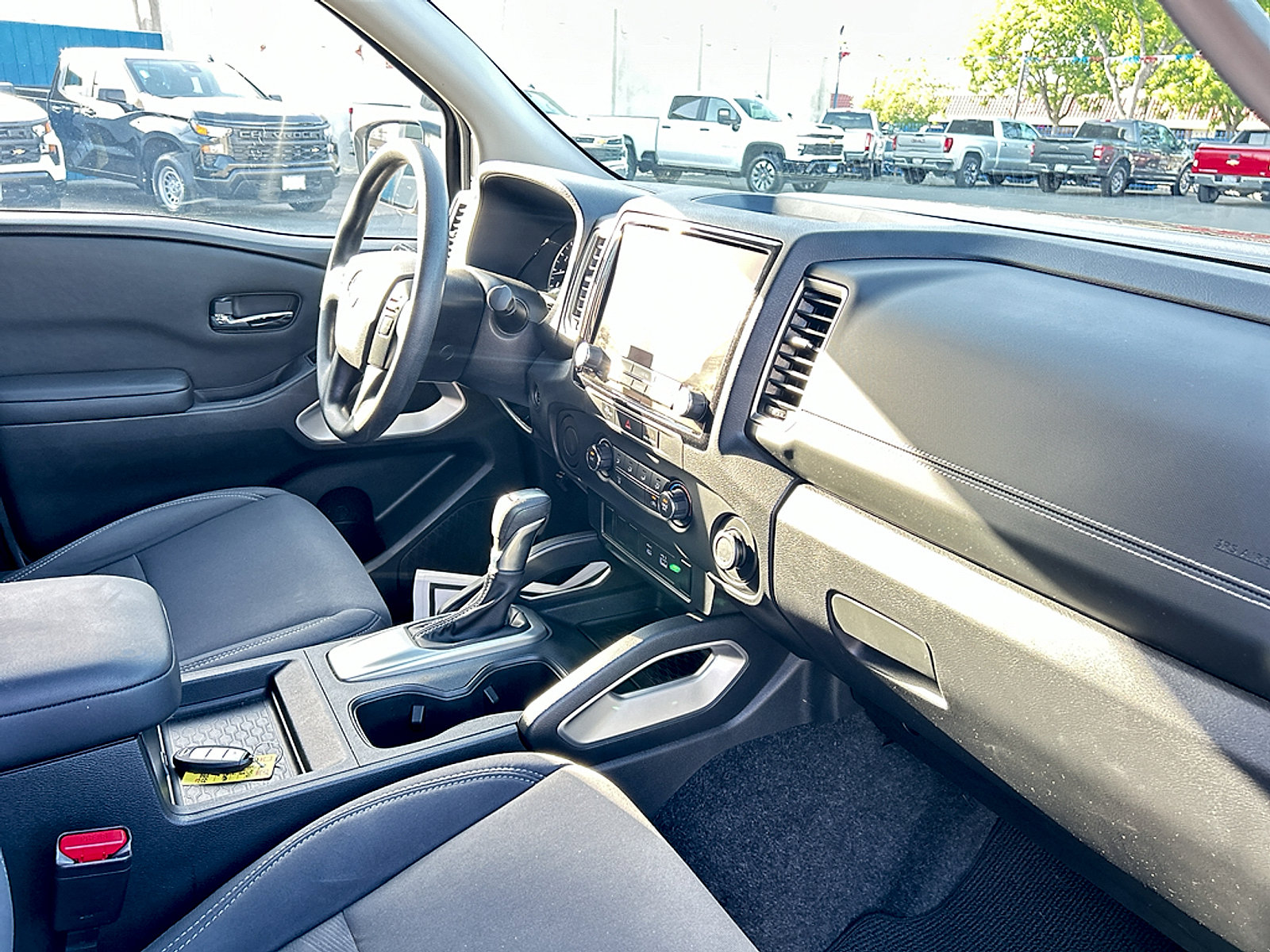 Used 2023 Nissan Frontier SV w/ Tow Package RWD image 25