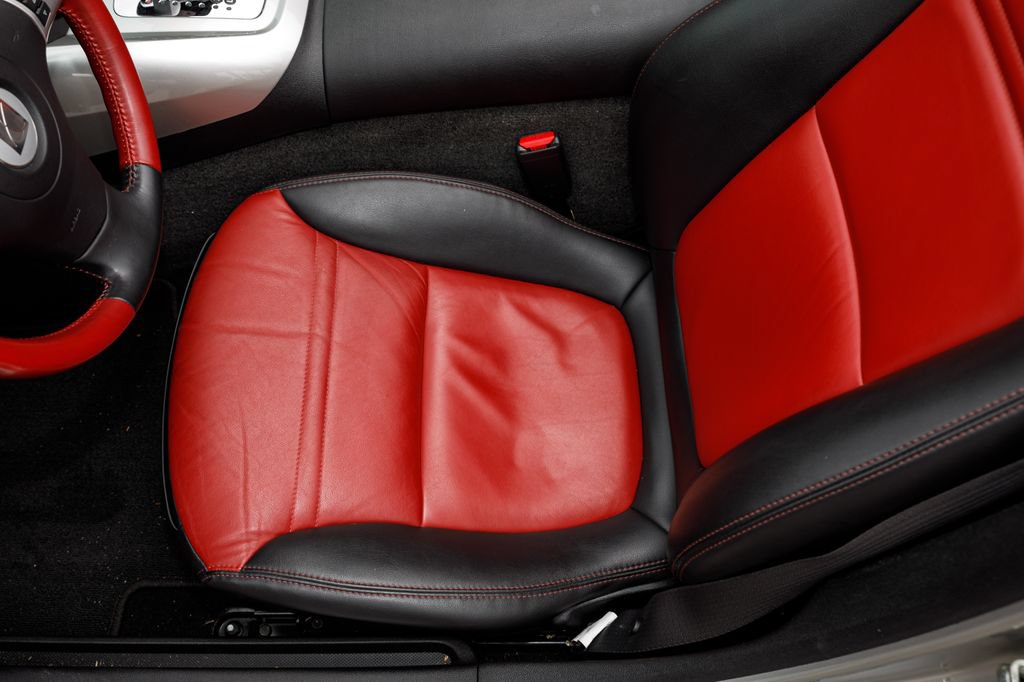 Used 2008 Saturn Sky RWD image 32