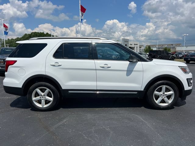 Certified 2017 Ford Explorer XLT AWD/4WD image 8