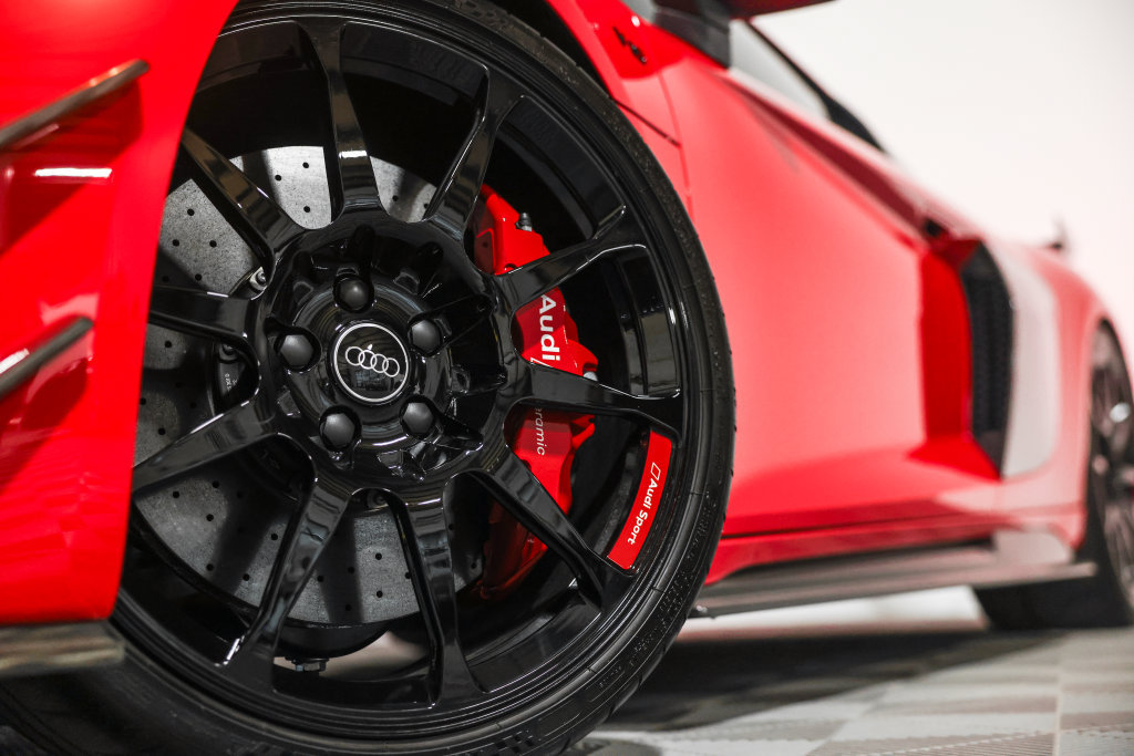 Used 2023 Audi R8 V10 GT RWD image 12