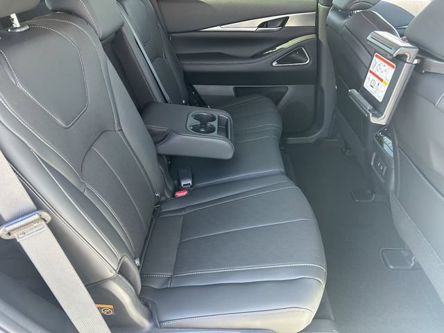 New 2027 INFINITI QX60 Luxe FWD image 15