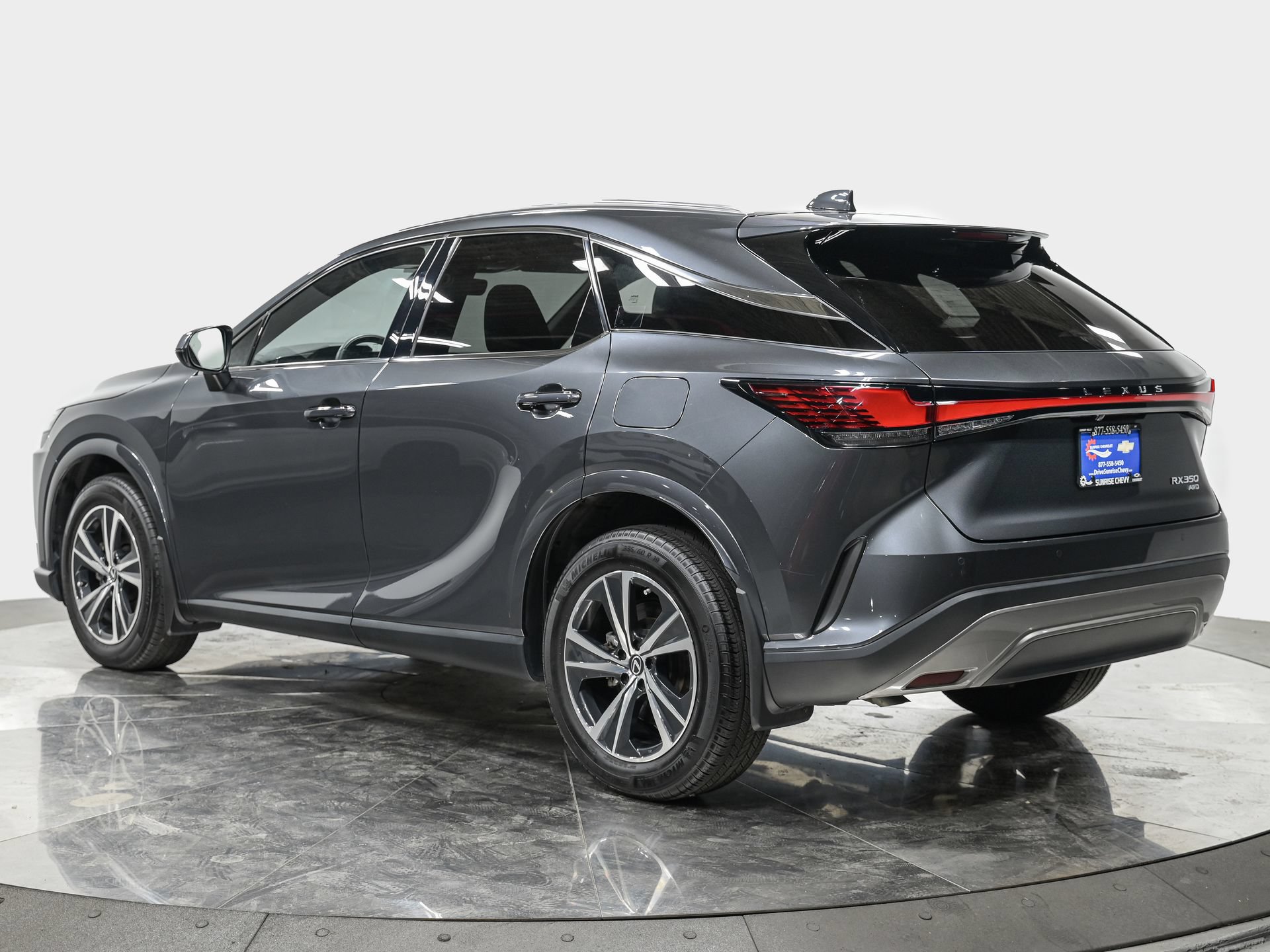 Used 2025 Lexus RX 350 Premium w/ Accessory Package AWD/4WD image 4