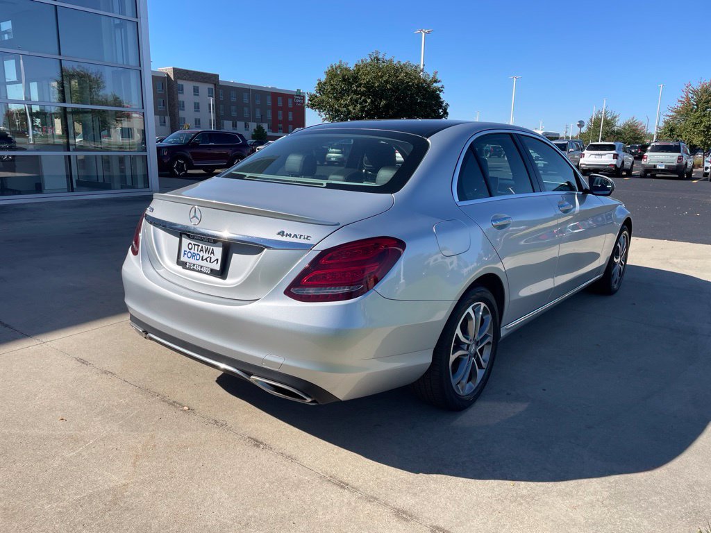 Used 2016 Mercedes-Benz C 300 4MATIC Sedan image 5