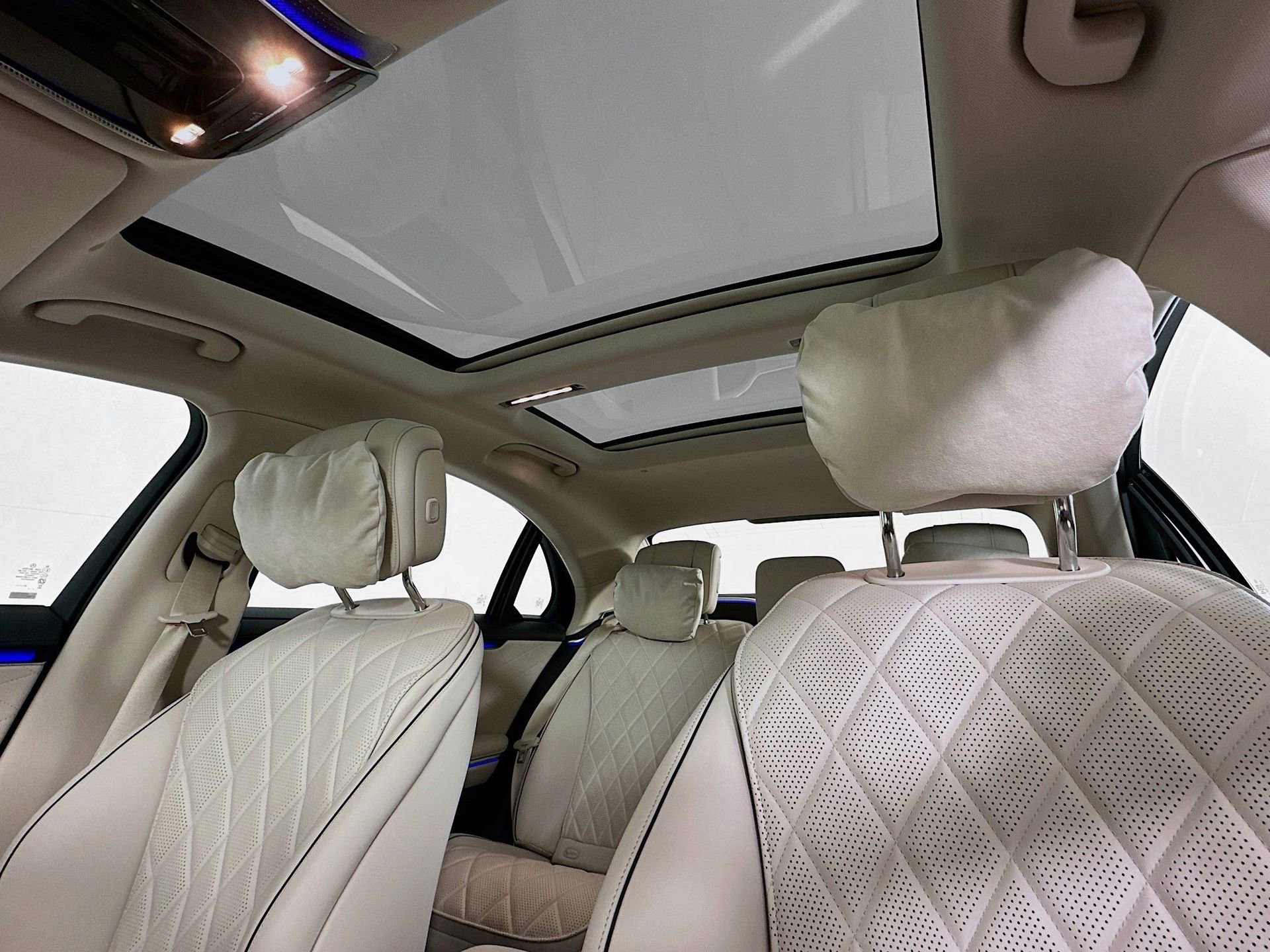 New 2026 Mercedes-Benz S 580e 4MATIC Sedan image 24