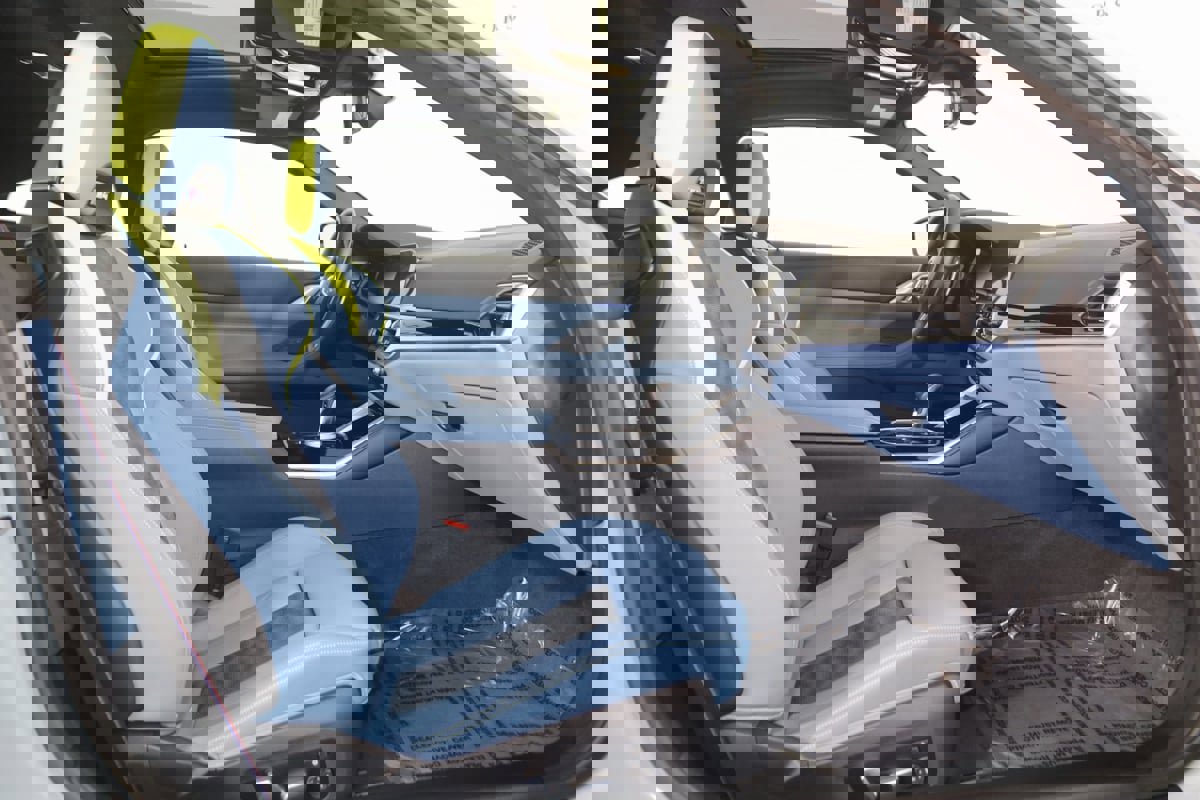 Used 2023 BMW M4 Competition image 13