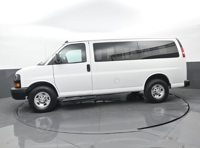 Used 2022 Chevrolet Express 2500 LS w/ Driver Convenience Package RWD image 16