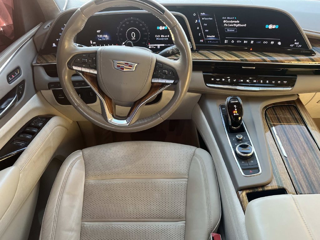 Used 2022 Cadillac Escalade Premium Luxury Platinum AWD/4WD image 13