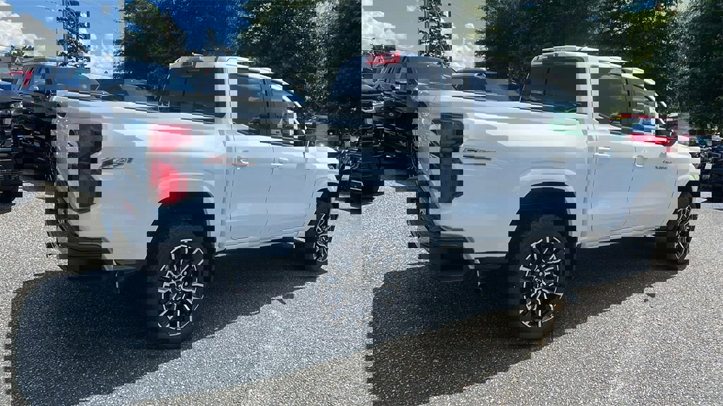 New 2025 Chevrolet Colorado Z71 image 5