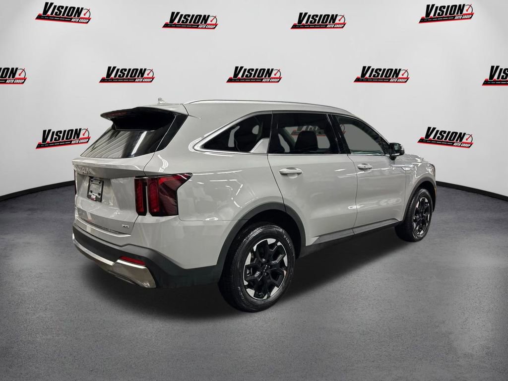 New 2026 Kia Sorento S image 5