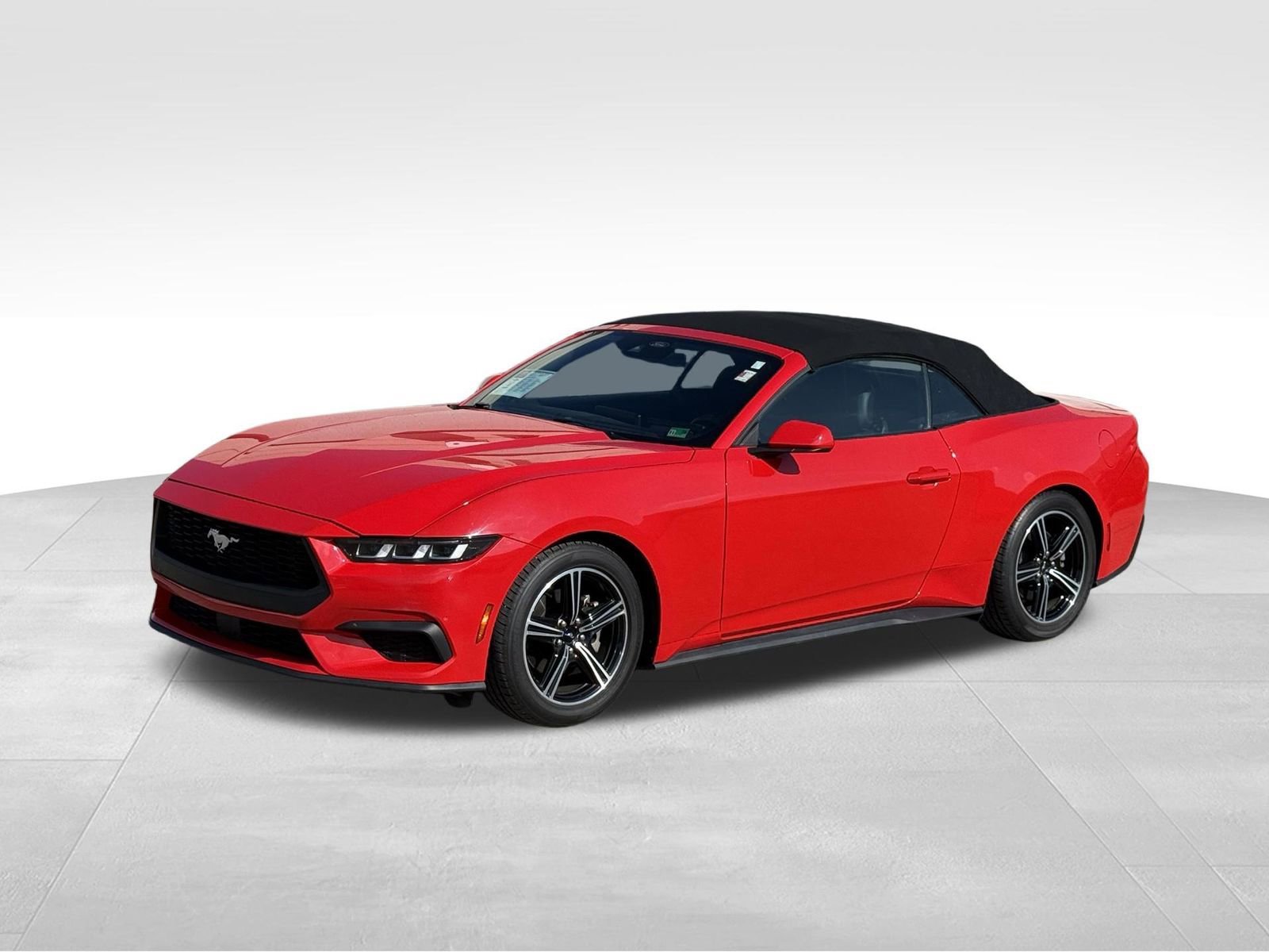 Used 2024 Ford Mustang Convertible image 37