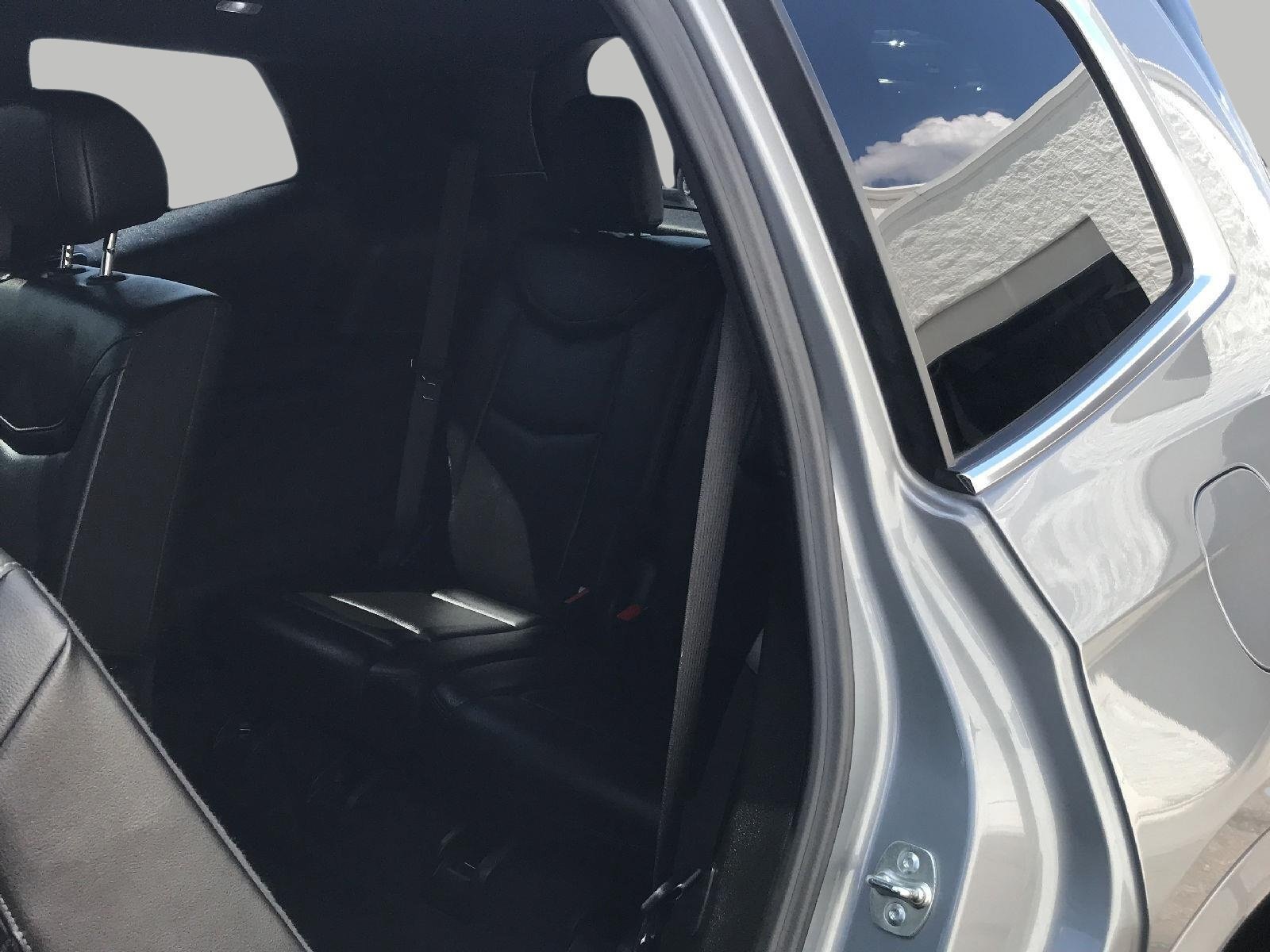 Certified 2024 Cadillac XT6 Luxury w/ LPO, Floor Liner Package AWD/4WD image 24