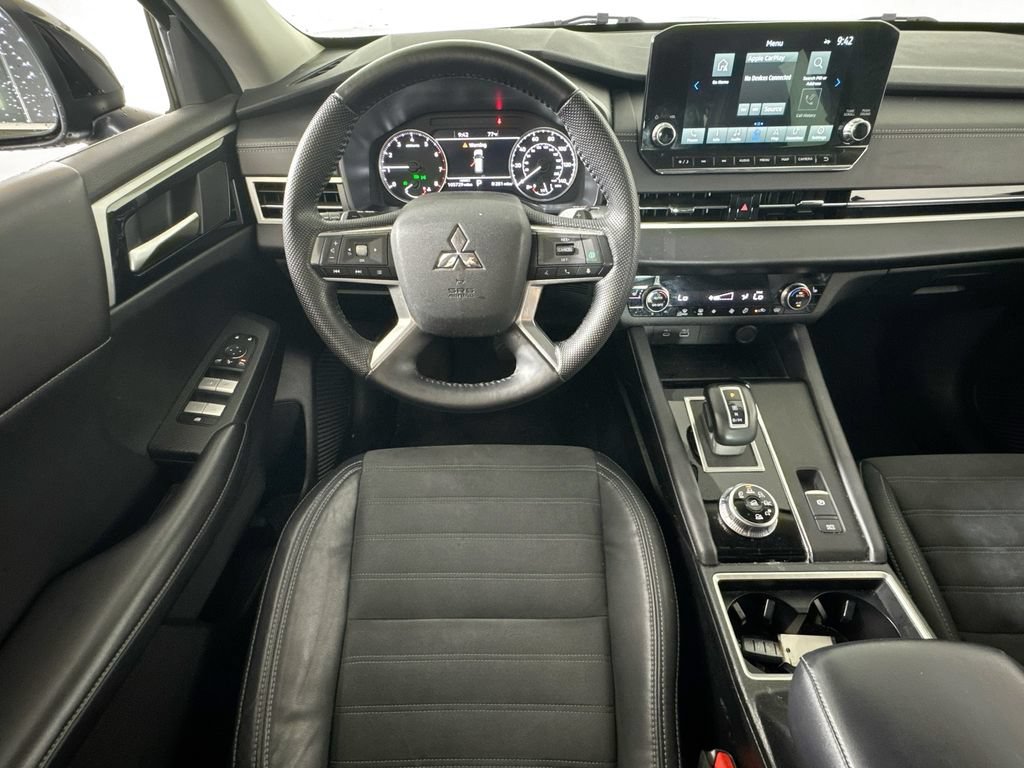 Used 2023 Mitsubishi Outlander SE AWD/4WD image 22