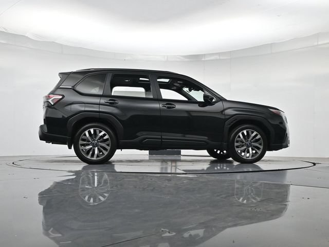 Used 2025 Subaru Forester Touring w/ Popular Package - Touring AWD/4WD image 35