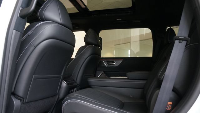New 2026 INFINITI QX80 Autograph w/ Premium Cargo Package AWD/4WD image 25