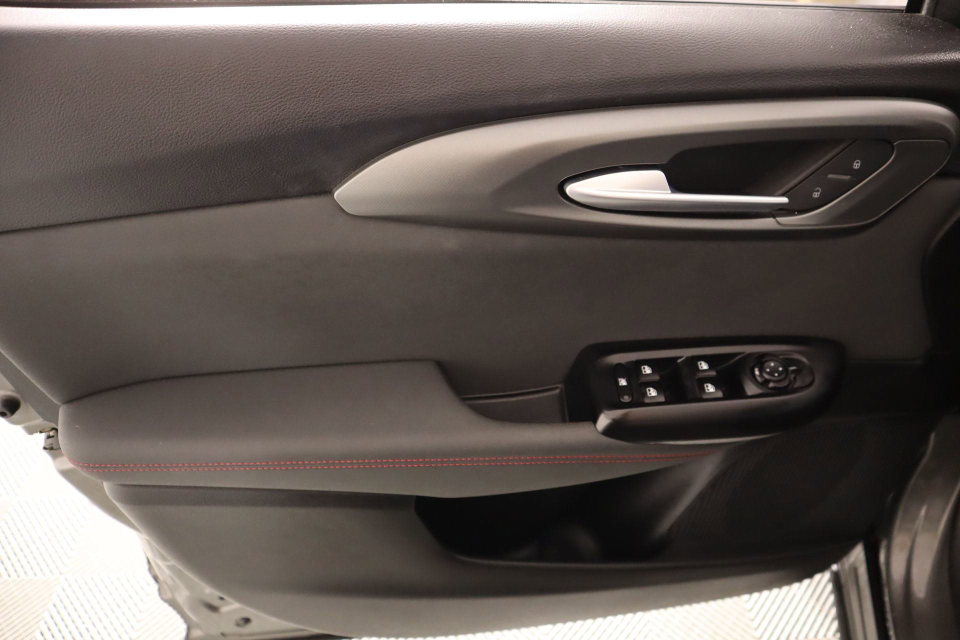 Used 2024 Dodge Hornet GT image 14