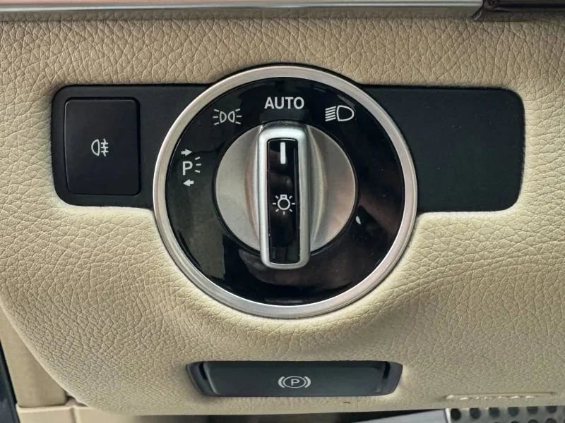 Used 2015 Mercedes-Benz ML 400 4MATIC image 45