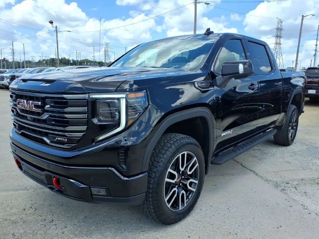 New 2026 GMC Sierra 1500 AT4 w/ AT4 Premium Package AWD/4WD image 3