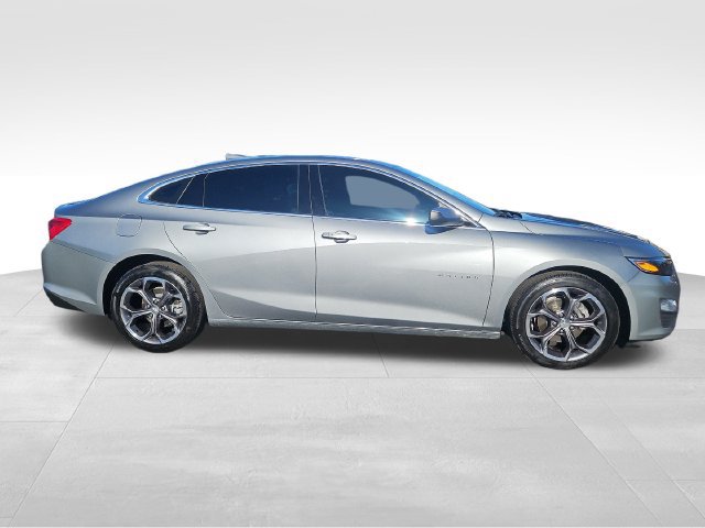 Used 2024 Chevrolet Malibu LT FWD image 2