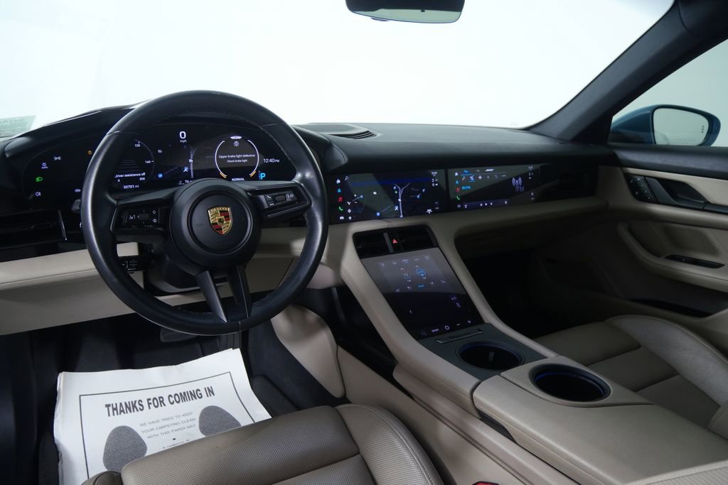 Used 2022 Porsche Taycan image 23