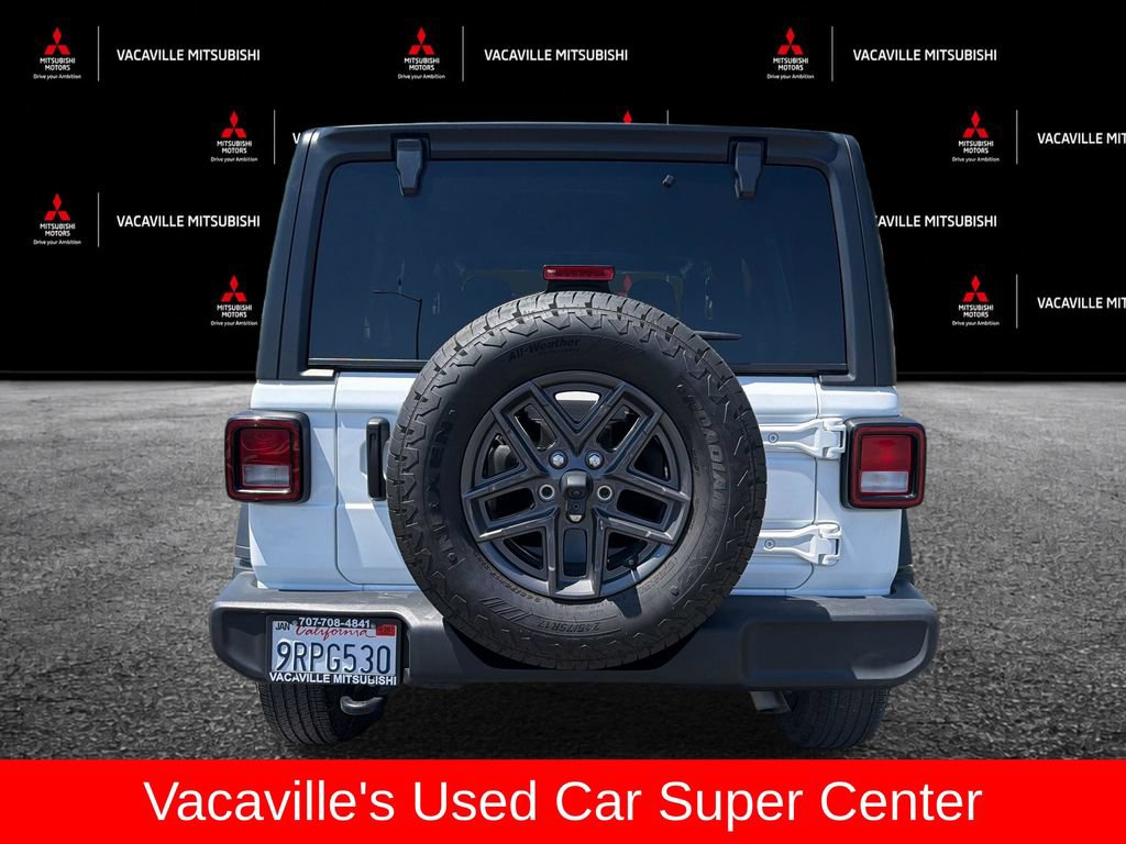 Used 2024 Jeep Wrangler Unlimited Sport AWD/4WD image 5