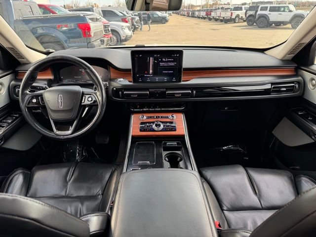 Used 2020 Lincoln Aviator Reserve w/ Equipment Group 201A image 7