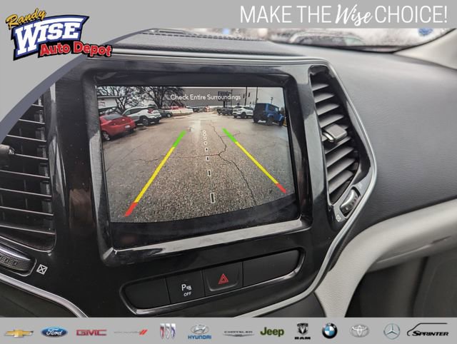 Used 2020 Jeep Cherokee Limited image 14
