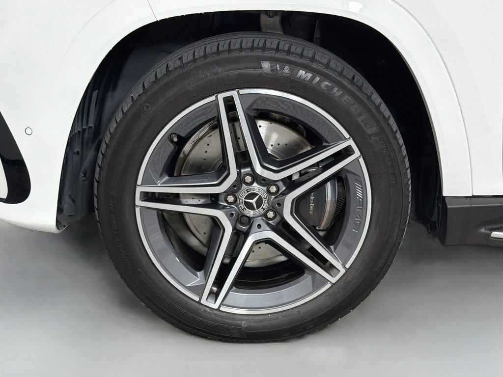Used 2024 Mercedes-Benz GLS 450 4MATIC image 34