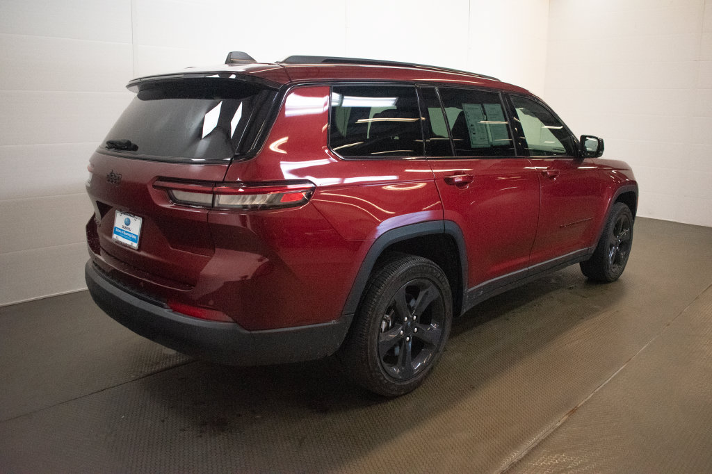 Used 2023 Jeep Grand Cherokee L Laredo AWD/4WD image 4