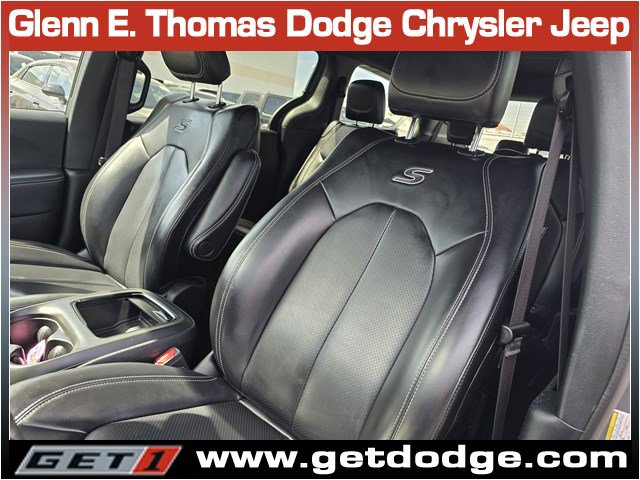 Certified 2023 Chrysler Pacifica Touring-L w/ S Appearance Package image 22