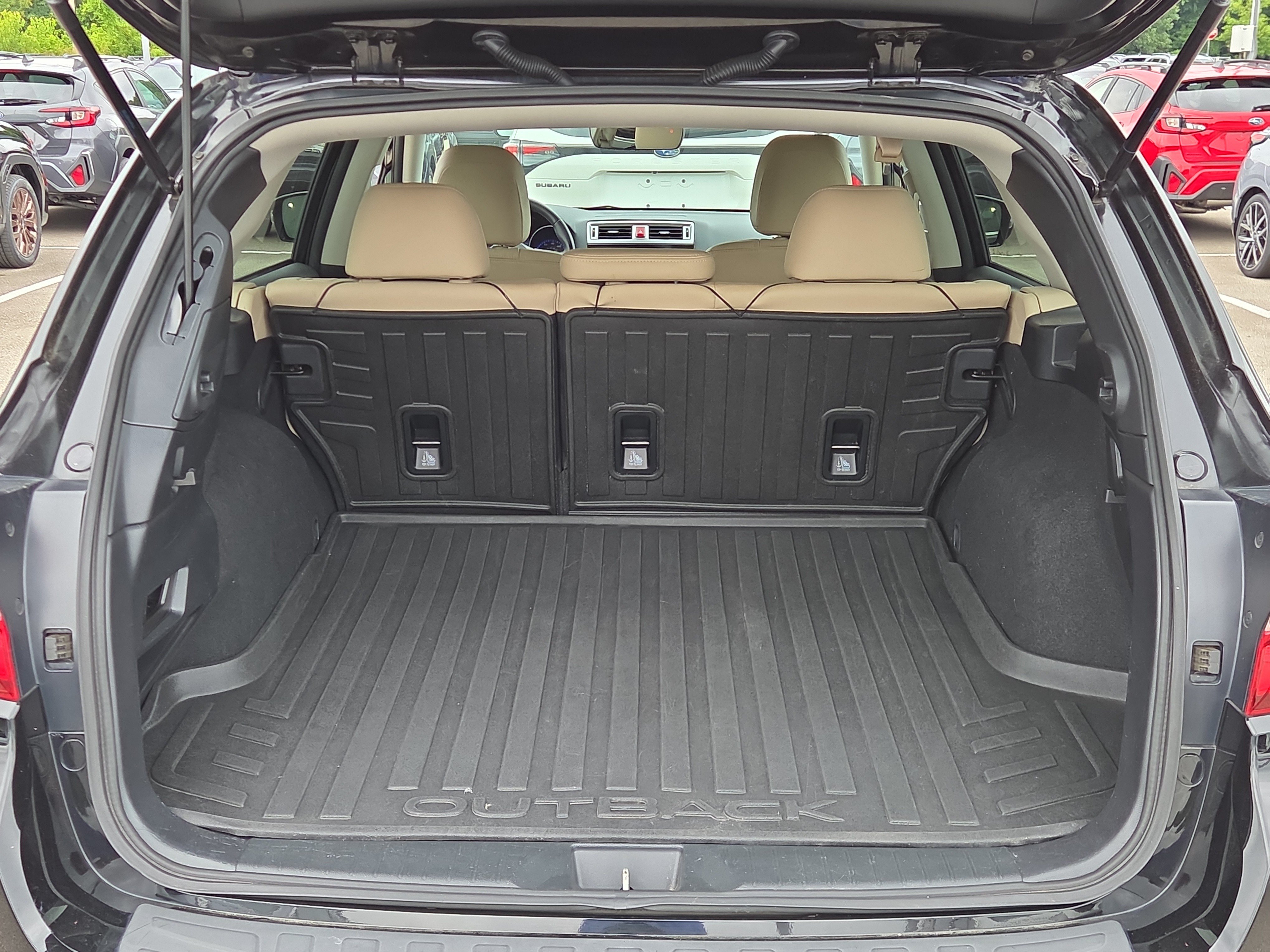 Used 2017 Subaru Outback 2.5i Limited AWD/4WD image 14