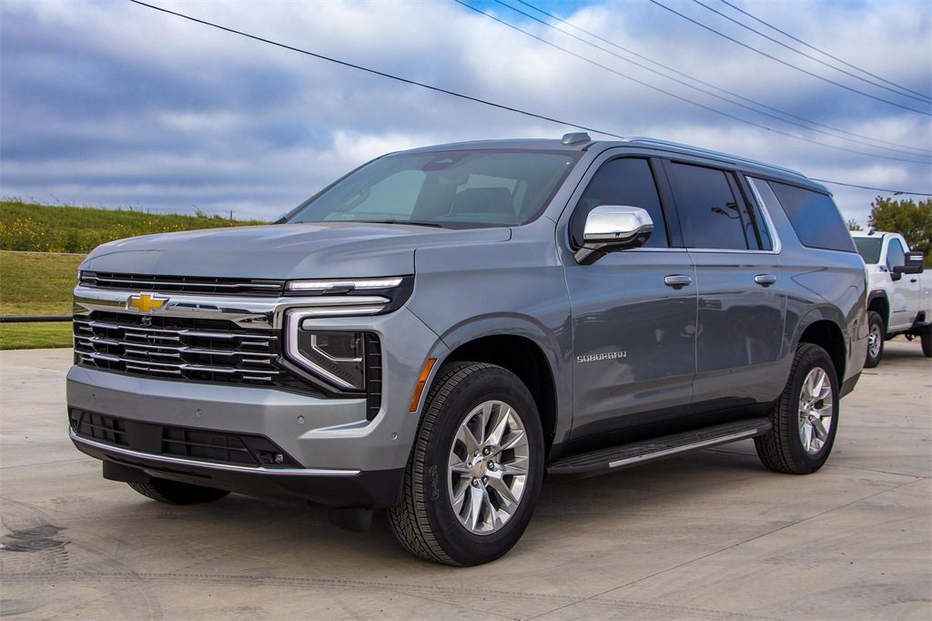 New 2026 Chevrolet Suburban Premier image 2