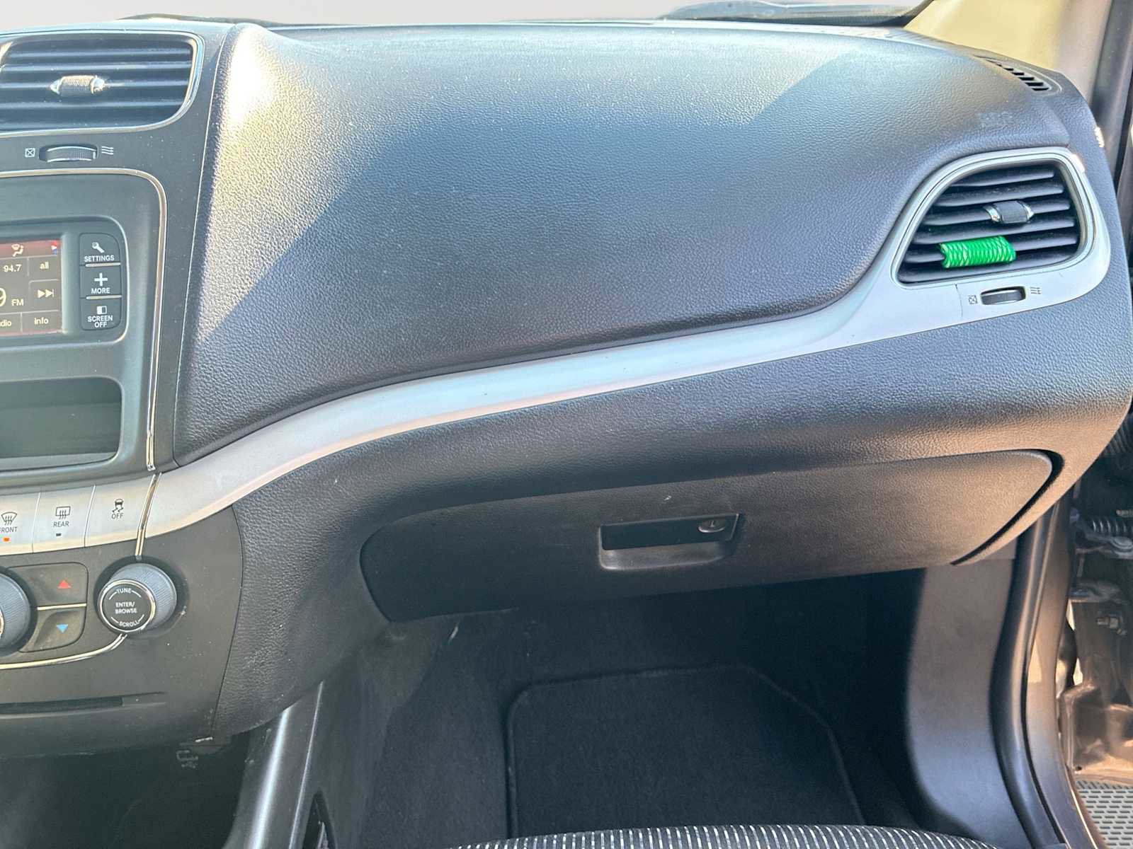 Used 2018 Dodge Journey SXT w/ Connectivity Group image 27