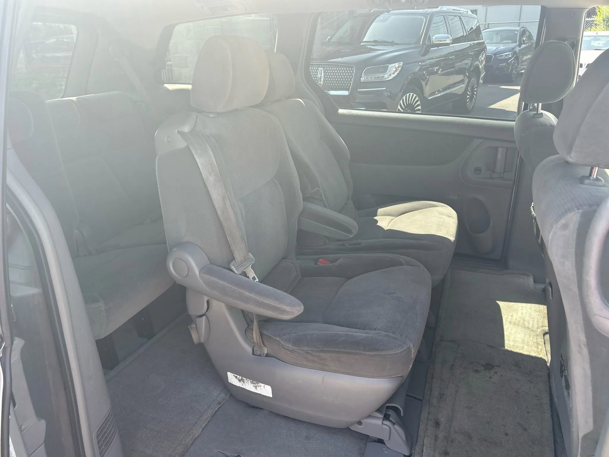 Used 2004 Toyota Sienna CE image 23