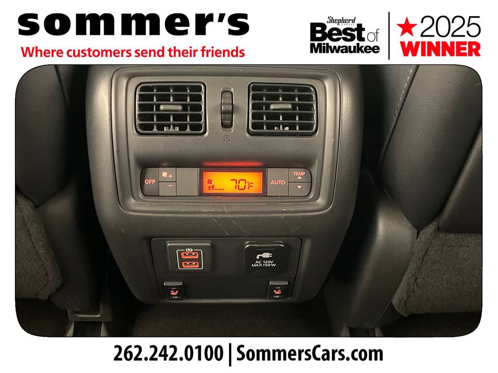 Used 2018 Nissan Pathfinder Platinum AWD/4WD image 24