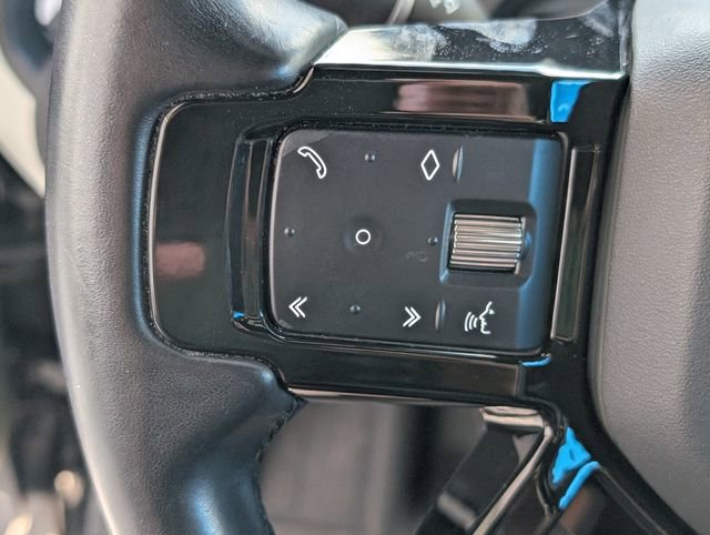 Used 2023 Land Rover Defender 130 X-Dynamic SE image 38