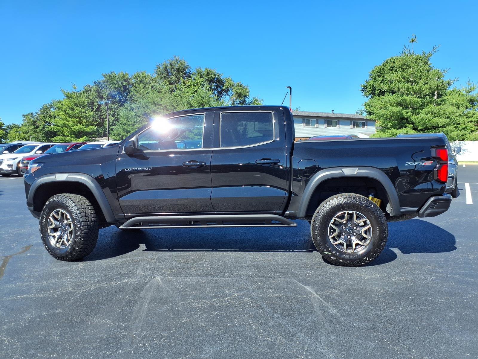 Used 2024 Chevrolet Colorado ZR2 w/ Technology Package AWD/4WD image 34