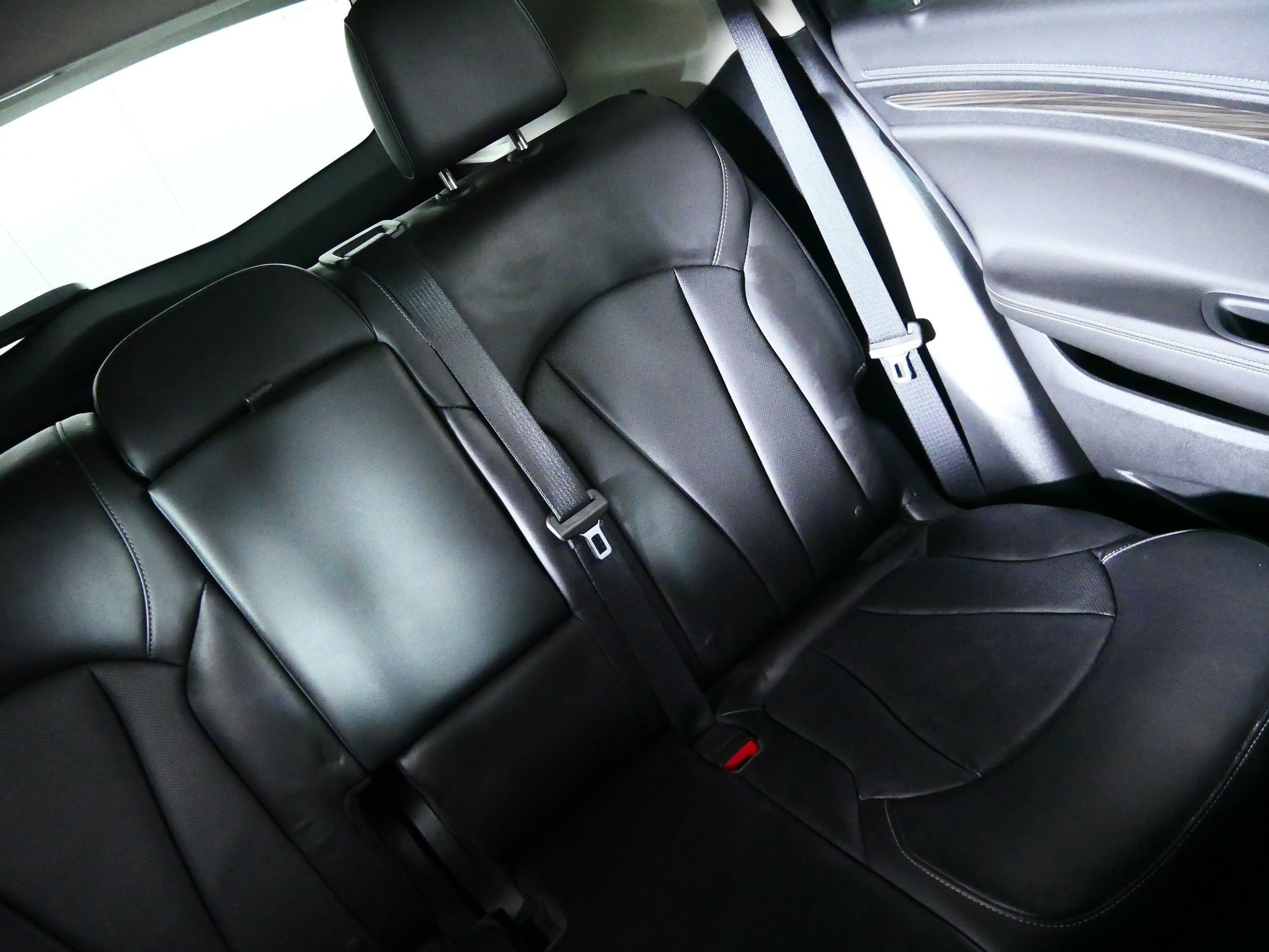 Used 2020 Buick Envision Essence FWD image 14